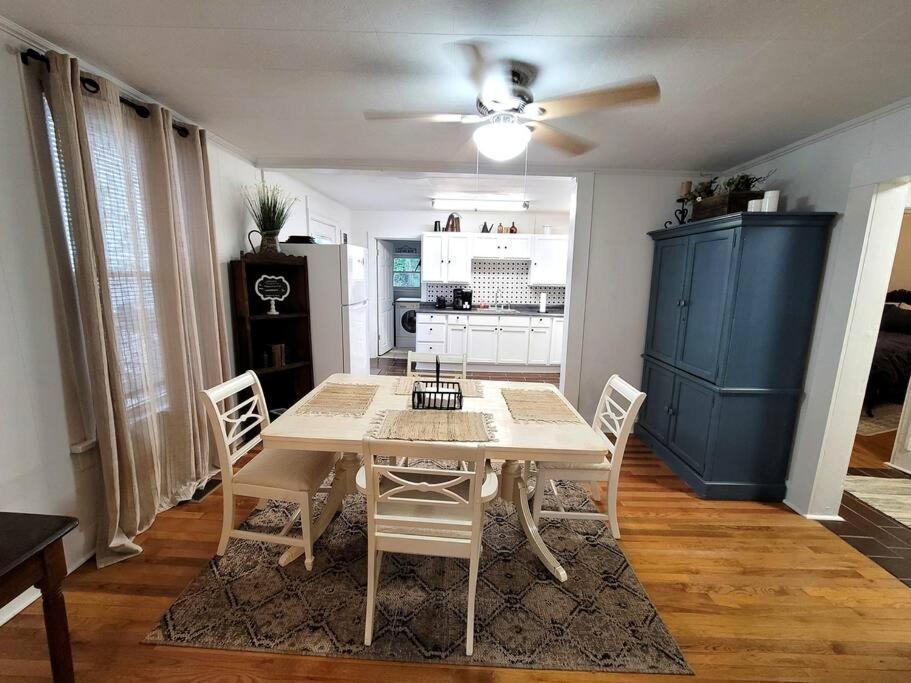 בריסטול Apple Hill Bungalow, Family And Pet Friendly! מראה חיצוני תמונה